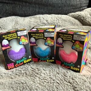 [1 PC] Nee Doh Magic Color Eggs - Purple, Blue, OR Pink [Random Color]